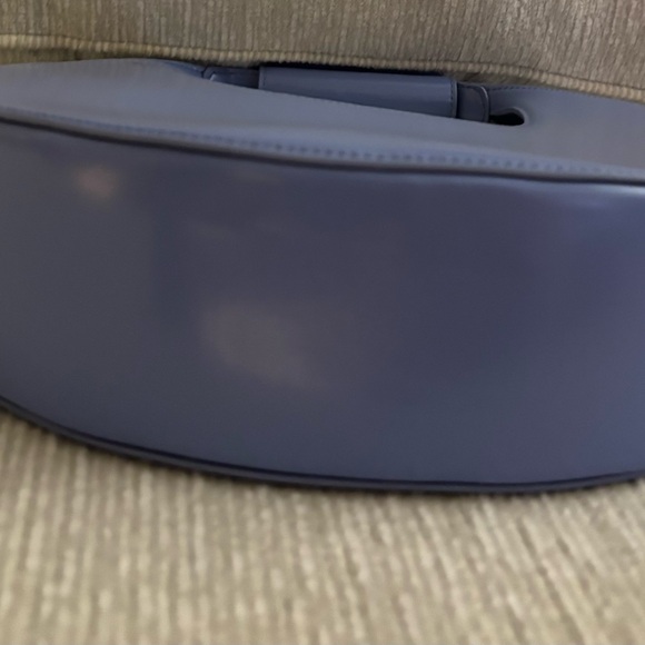 STAUD Moon Bag Crescent Shoulder Bag Blue Leather Like New - Picture 7 of 7